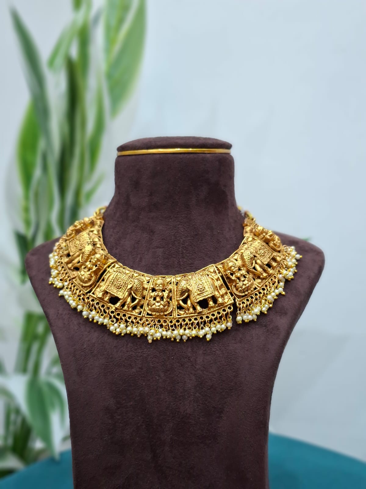 IBHA : Bridal tuskar with devi choker